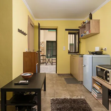 Old Town Hania Apartment * Ханья